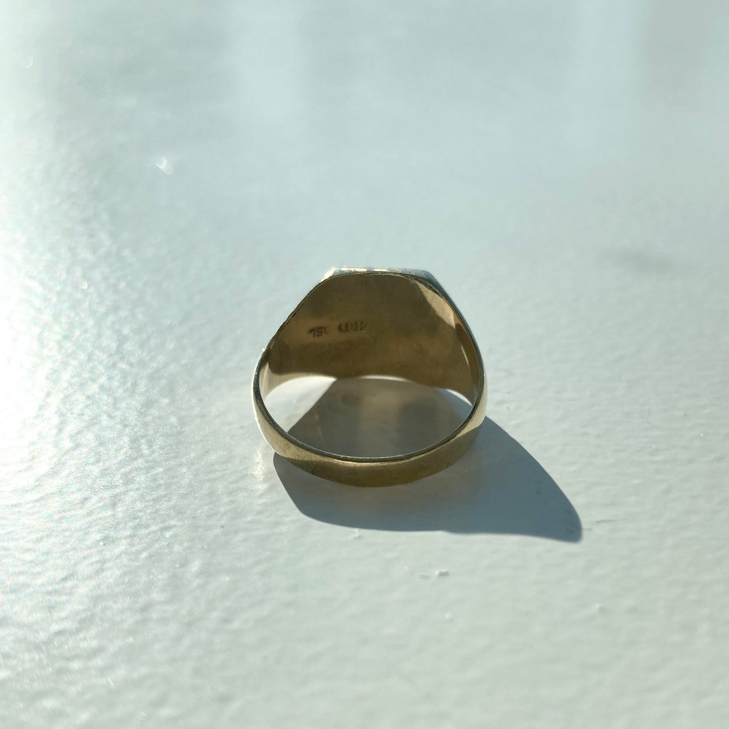 Vintage Signet ring AU750