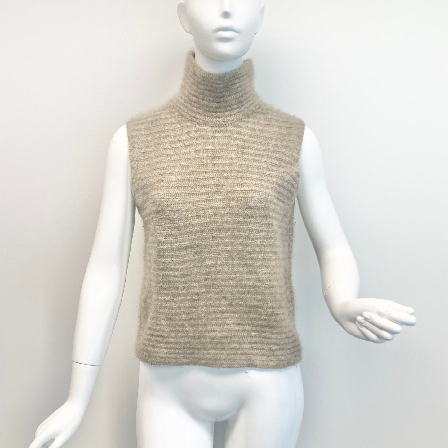Fall2003 Hermès by Martin Margiela High neck sleeveless knit