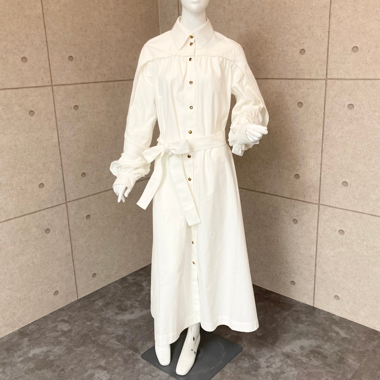 Spring2017 Celine by Phoebe Philo Puff sleeve dress
