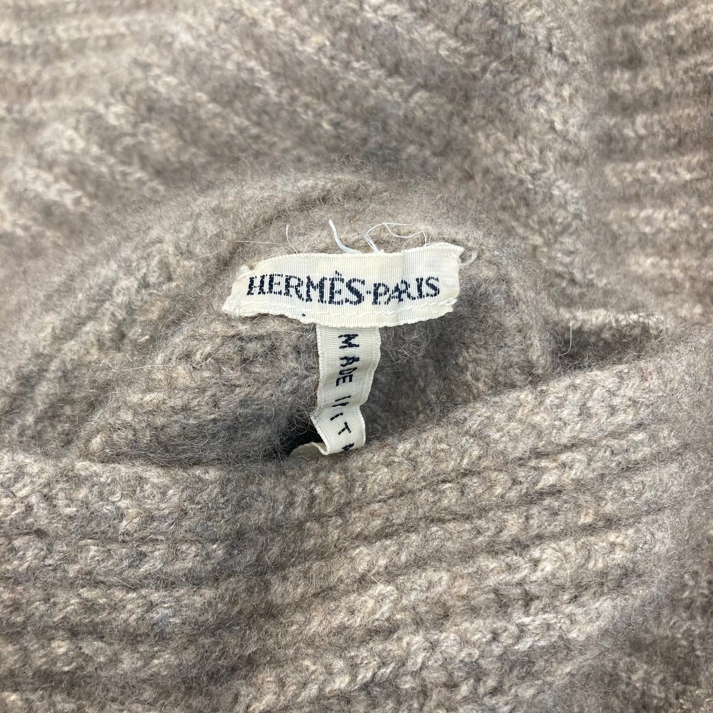 Fall2003 Hermès by Martin Margiela High neck sleeveless knit