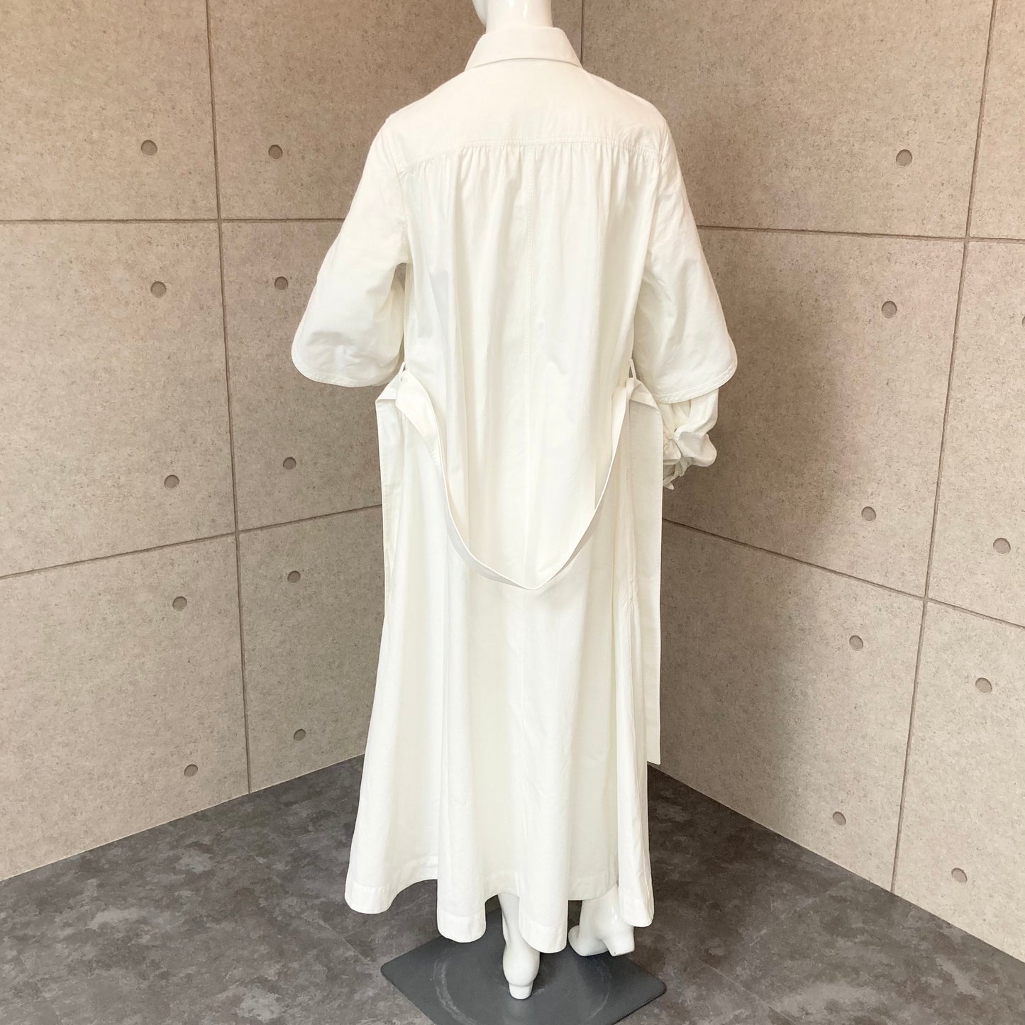Spring2017 Celine by Phoebe Philo Puff sleeve dress
