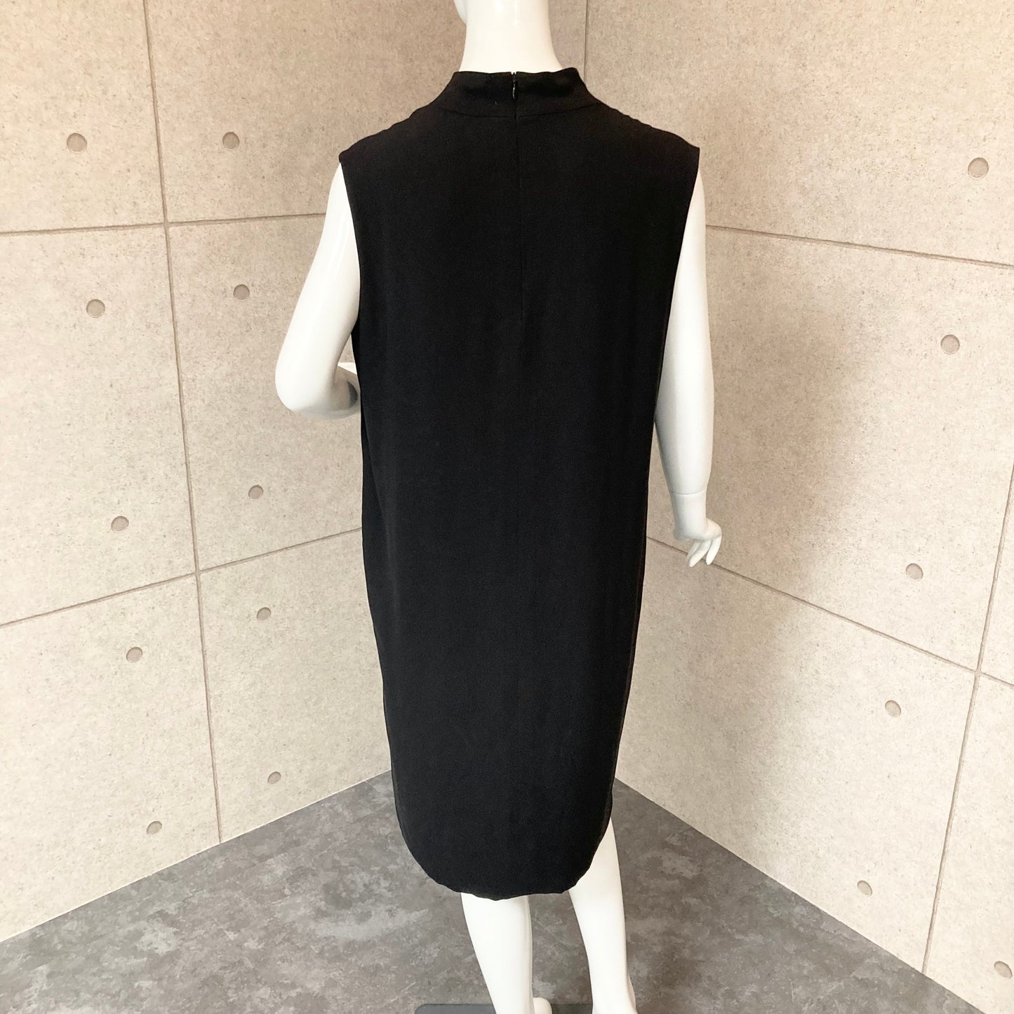 Fall2000 Hermès by Martin Margiela High neck silk sleeveless dress