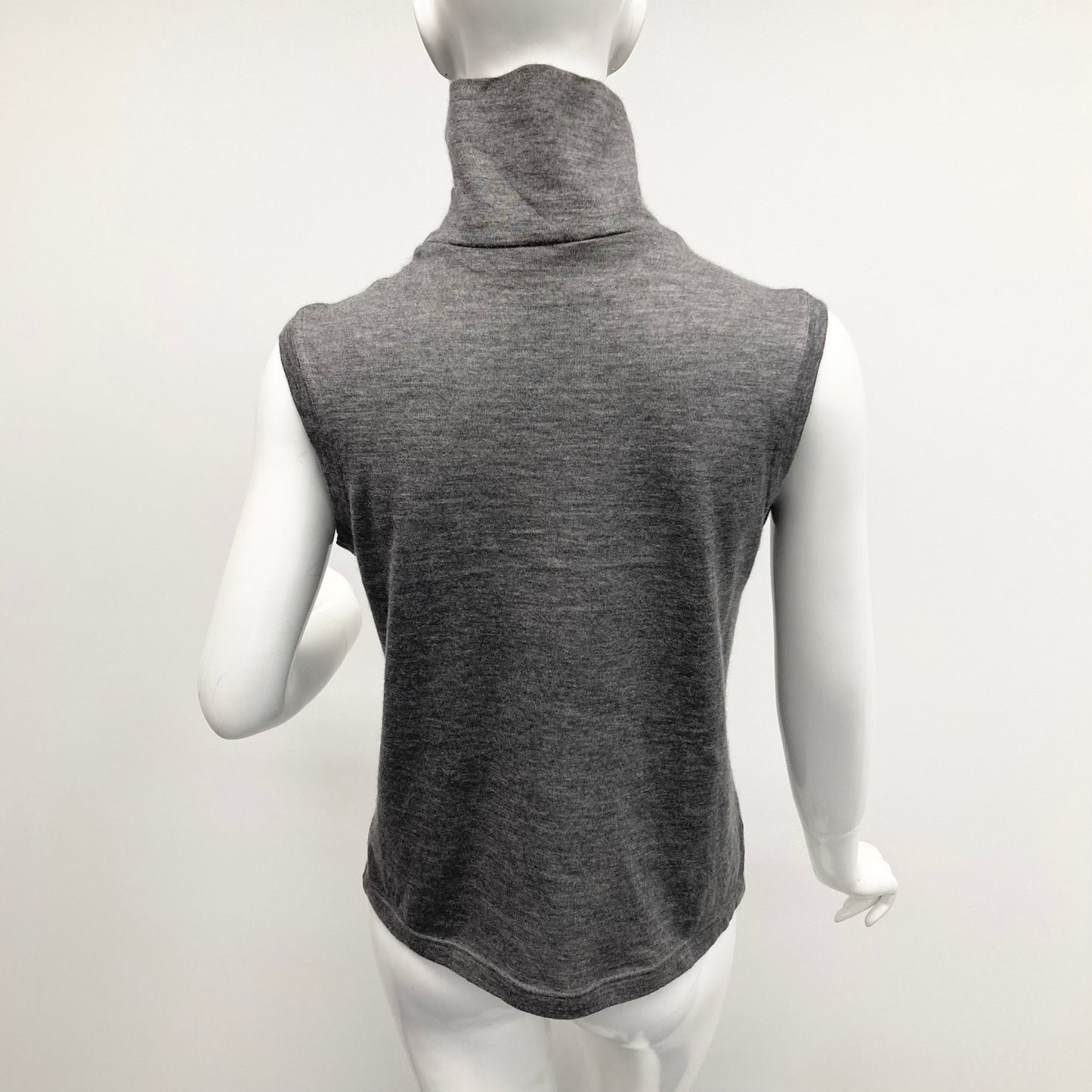 Fall2000 Hermès by Martin Margiela High neck sleeveless knit