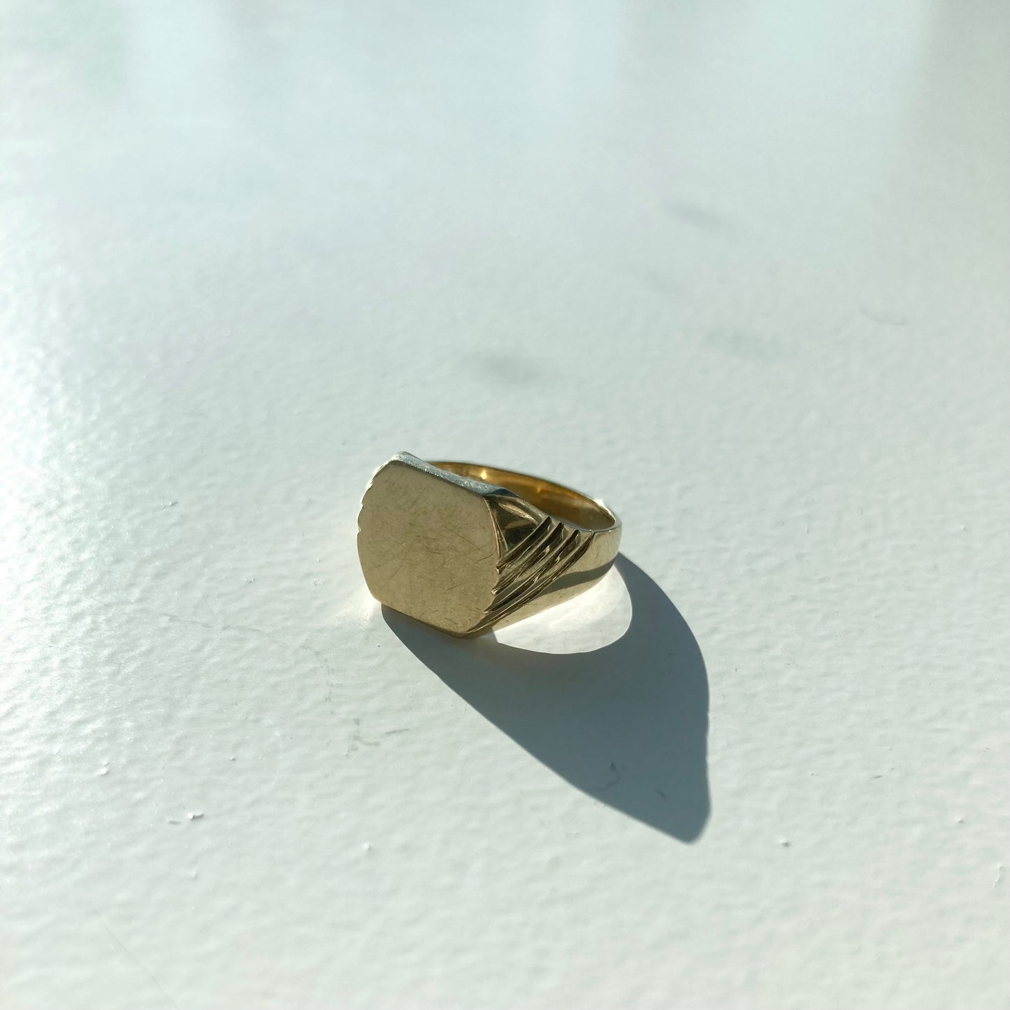 Vintage Signet ring AU750